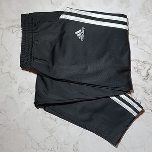 Boys medium 10 / 13 adidas track pants